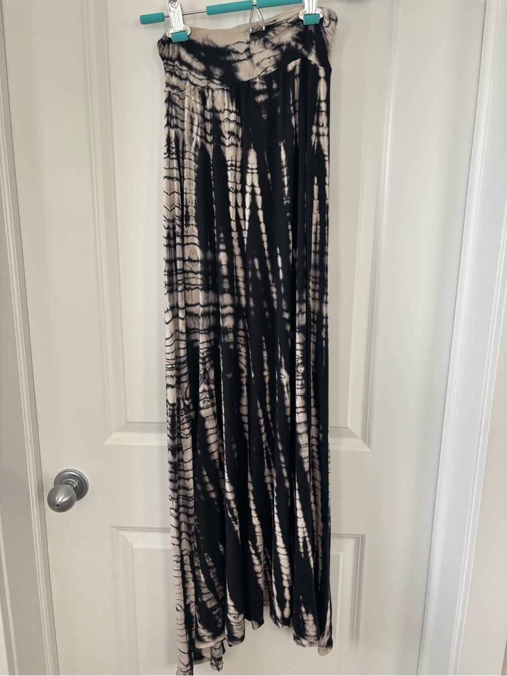 Mona B Black and Cream Tie-Dye Maxi Skirt